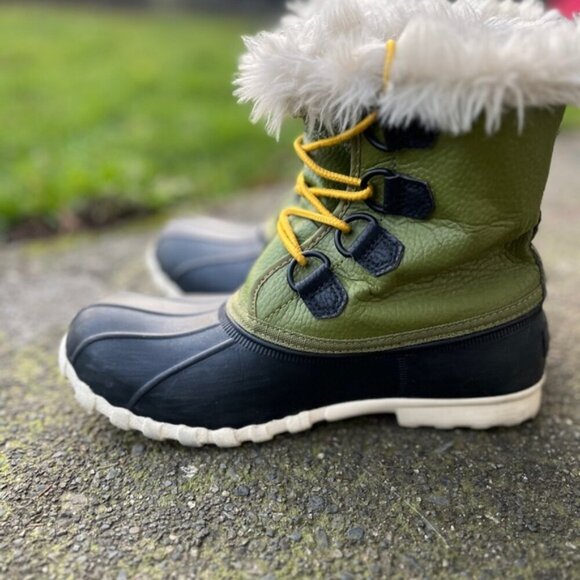Native Shoes Lace Winter Rain Boots Jimmy 2.0 Sz 6 - Picture 2 of 8